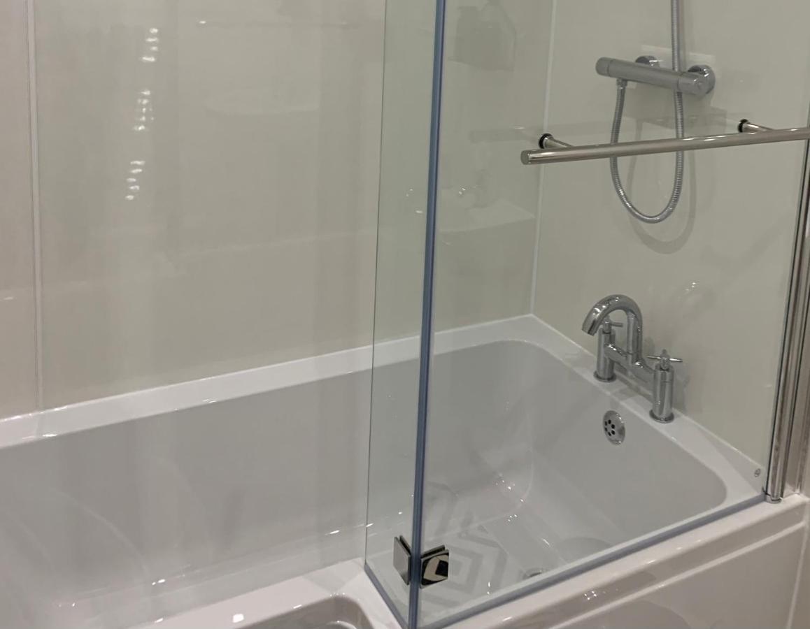 Seawards 2 Bedroomed Seafront Mijas Costa Ngoại thất bức ảnh
